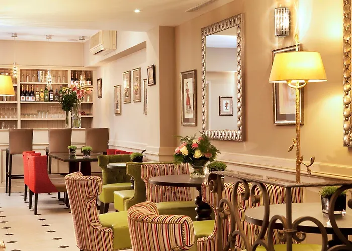 Hotel Des Comedies